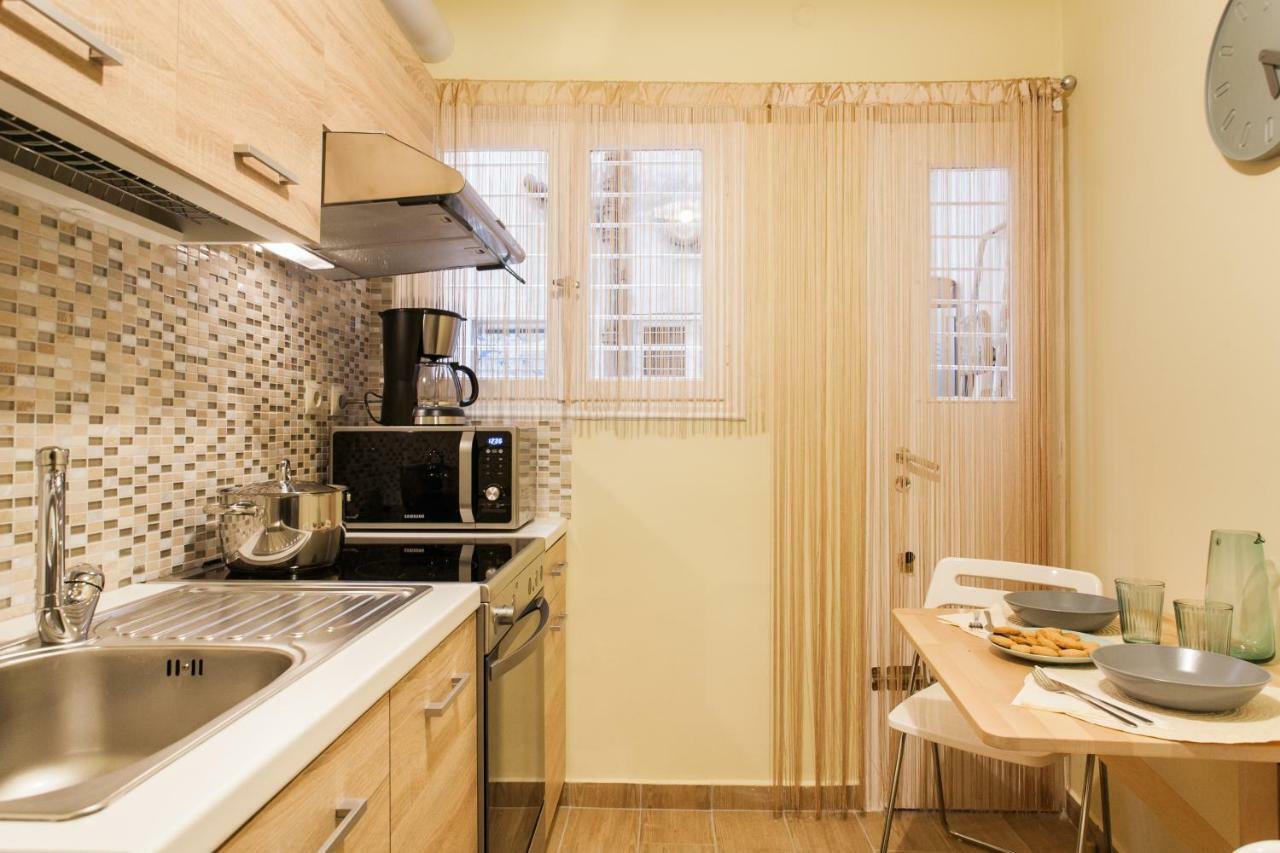Private Central View Rooms In Apartment Near To Acropolis Metro Station Атина Екстериор снимка