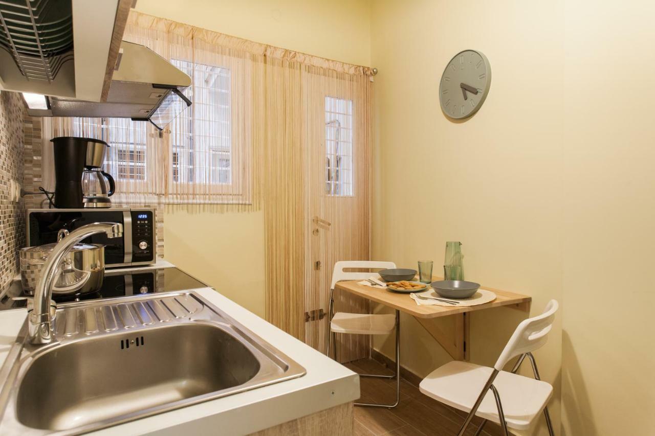 Private Central View Rooms In Apartment Near To Acropolis Metro Station Атина Екстериор снимка